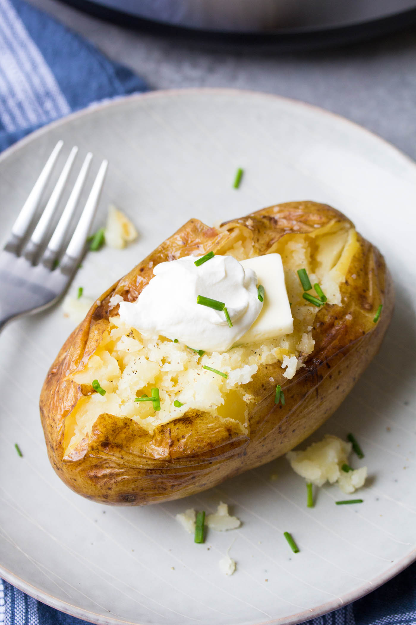 Perfect Instant Pot Baked Potatoes: Fluffy & Crispy Every Time